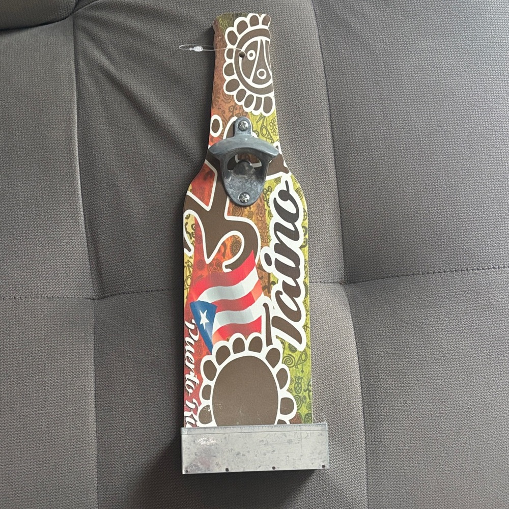 ❤️Colorful Wall-Mounted Bottle Opener 
Puerto Rico design- Collection